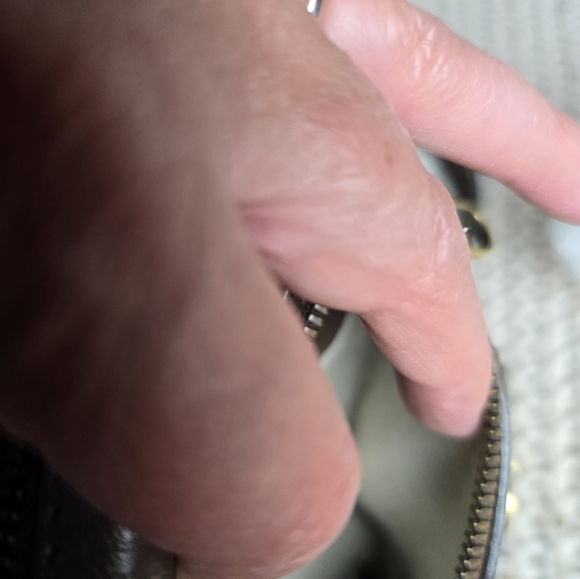 Gucci Ophidia GG Supreme Crossbody Handbag - Picture 12 of 12